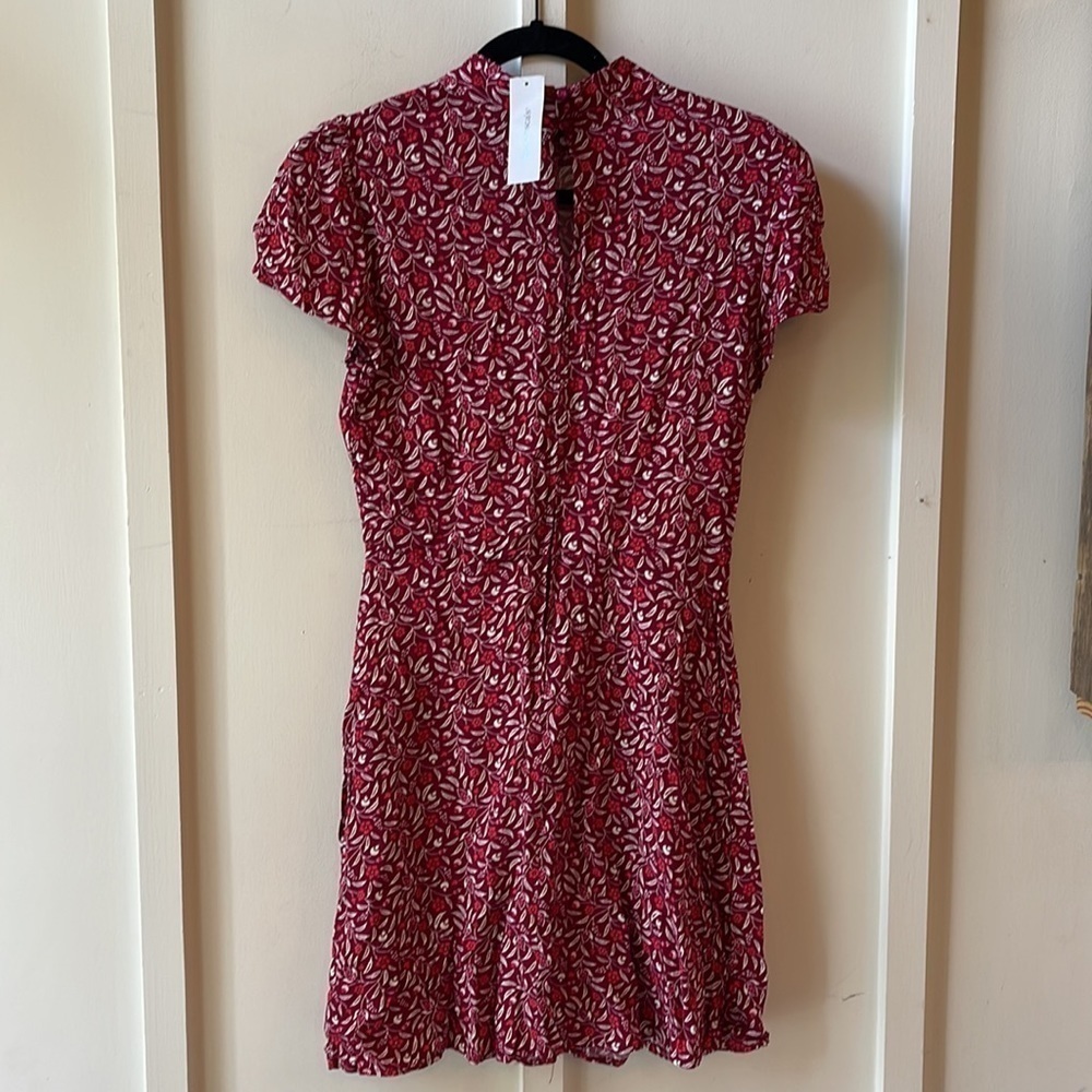 Francesca’s Floral Faux Wrap Dress - Picture 5 of 6